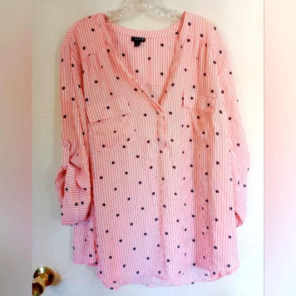 TORRID Sz.3 Pink &White Striped Top w Gray Polka‎ Dots.